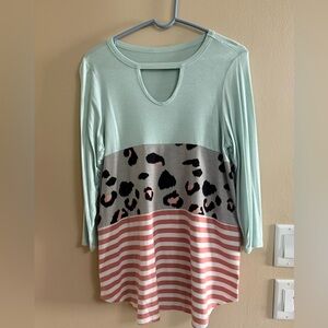 Stylish Mint and Pink Leopard Print Women's Top